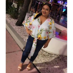 Meet your Posher, Lorelis